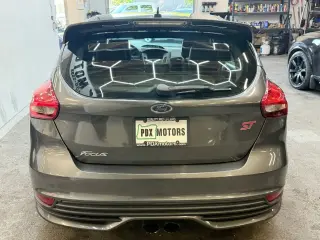 2015 Ford FOCUS ST