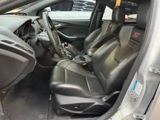 2014 Ford FOCUS ST