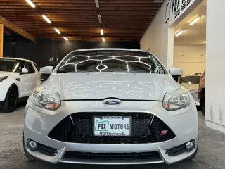 2014 Ford FOCUS ST
