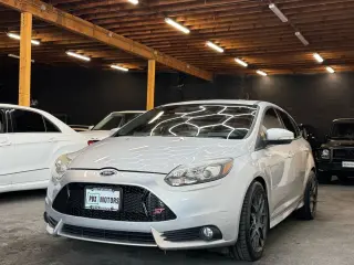 2014 Ford FOCUS ST