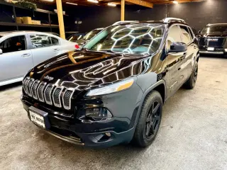2018 Jeep CHEROKEE