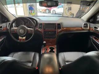 2012 Jeep GRAND CHEROKEE