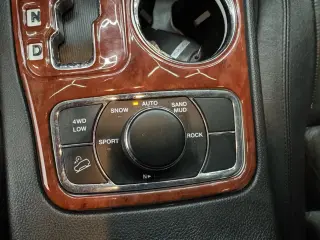 2012 Jeep GRAND CHEROKEE