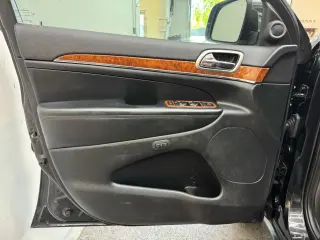 2012 Jeep GRAND CHEROKEE