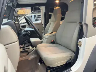 2006 Jeep WRANGLER