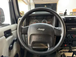 2006 Jeep WRANGLER