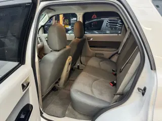 2011 Mazda TRIBUTE