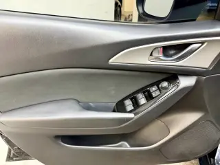 2017 Mazda MAZDA3