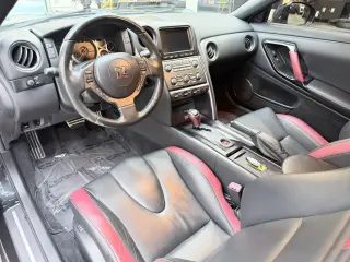 2013 Nissan GT-R