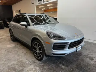2020 Porsche CAYENNE