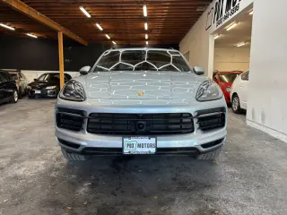 2020 Porsche CAYENNE