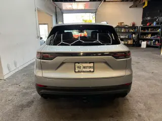 2020 Porsche CAYENNE