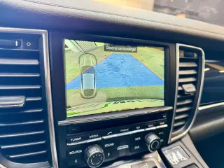 2016 Porsche PANAMERA