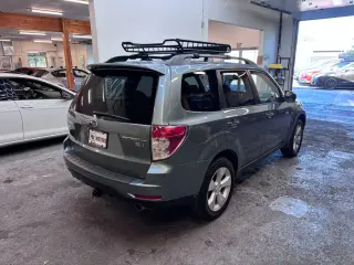 2010 Subaru FORESTER