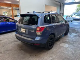 2017 Subaru FORESTER