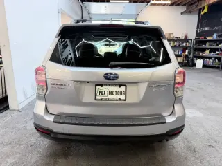 2017 Subaru FORESTER