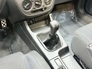 2004 Subaru IMPREZA