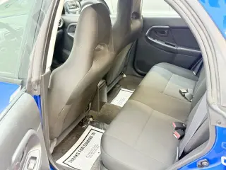 2004 Subaru IMPREZA