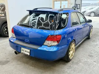 2004 Subaru IMPREZA