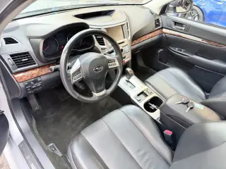 2013 Subaru LEGACY