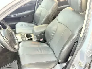 2013 Subaru LEGACY