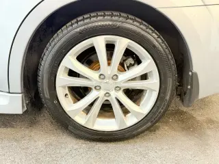 2013 Subaru LEGACY