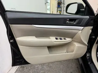 2013 Subaru LEGACY