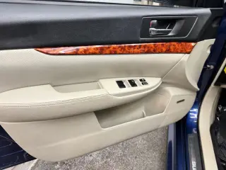 2010 Subaru LEGACY
