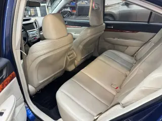 2010 Subaru LEGACY
