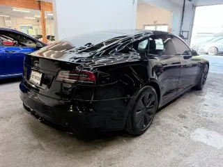 2022 Tesla MODEL S