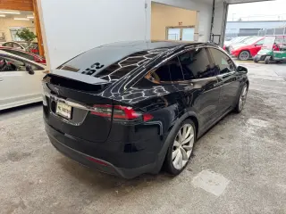 2016 Tesla MODEL X