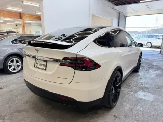 2020 Tesla MODEL X