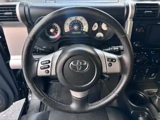 2011 Toyota FJ CRUISER
