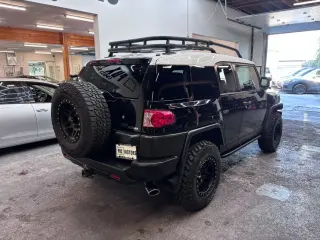 2011 Toyota FJ CRUISER