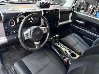 2011 Toyota FJ CRUISER
