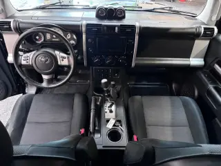 2011 Toyota FJ CRUISER