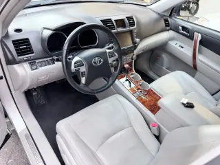 2011 Toyota HIGHLANDER