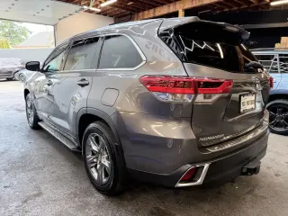 2017 Toyota HIGHLANDER