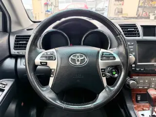 2012 Toyota HIGHLANDER