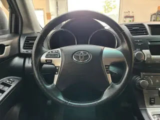 2012 Toyota HIGHLANDER