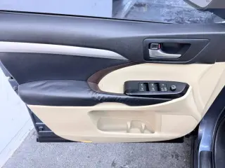 2014 Toyota HIGHLANDER