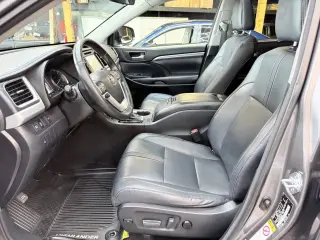 2017 Toyota HIGHLANDER