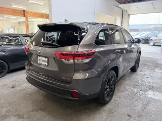 2017 Toyota HIGHLANDER