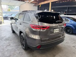 2017 Toyota HIGHLANDER