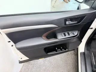 2019 Toyota HIGHLANDER HYBRID