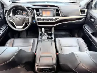 2019 Toyota HIGHLANDER HYBRID