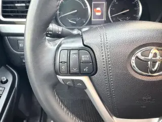 2019 Toyota HIGHLANDER HYBRID