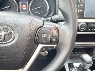 2019 Toyota HIGHLANDER HYBRID
