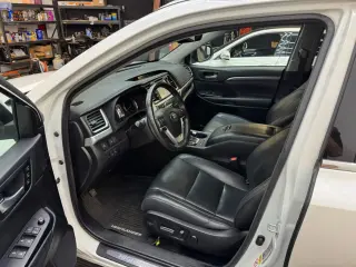 2017 Toyota HIGHLANDER HYBRID
