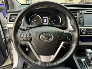 2017 Toyota HIGHLANDER HYBRID